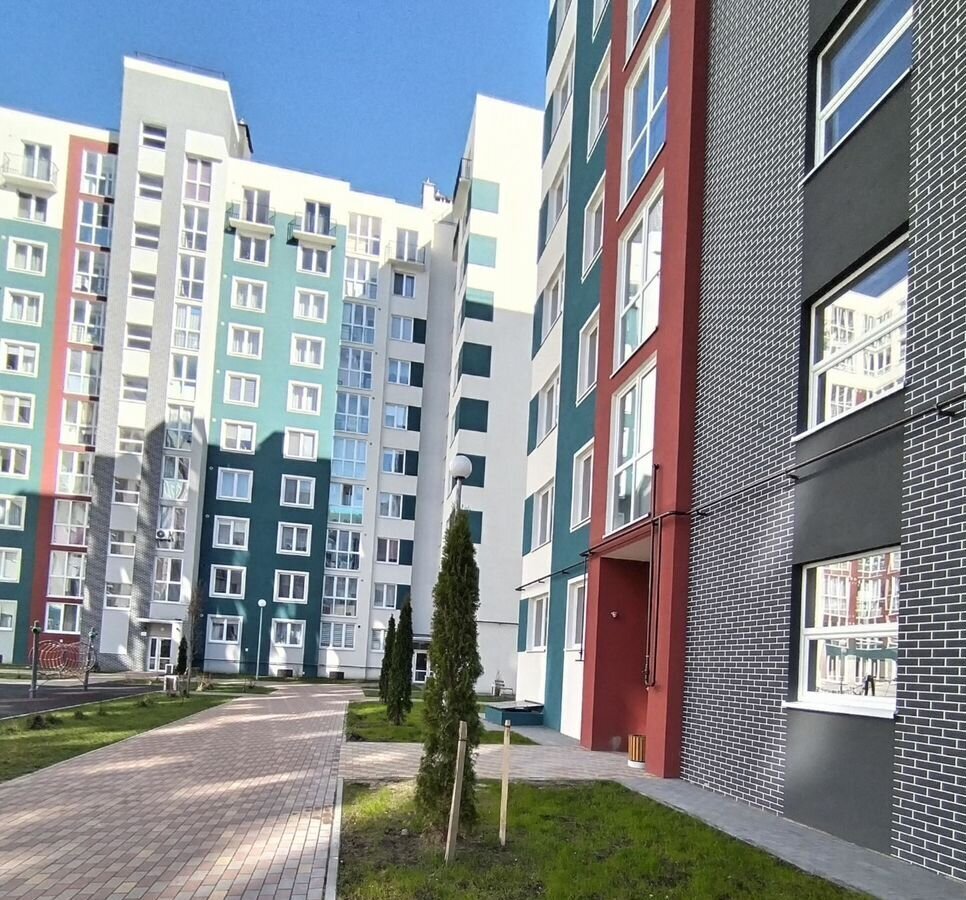 квартира г Калининград р-н Московский ул У.Громовой 6 фото 1