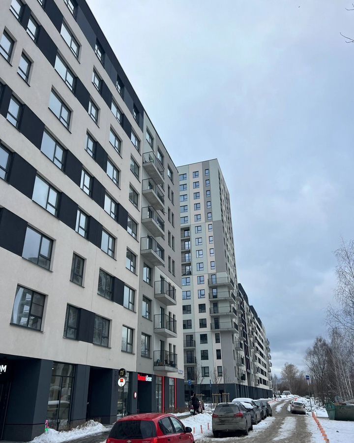 квартира г Екатеринбург р-н Железнодорожный ул Пехотинцев 2г фото 4