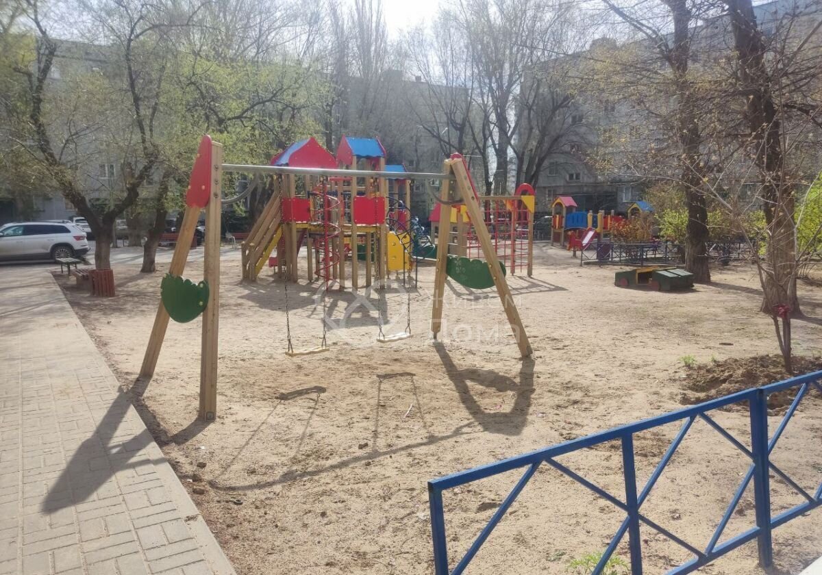 квартира г Волгоград р-н Дзержинский мкр Жилгородок ул Восточно-Казахстанская 8 фото 21