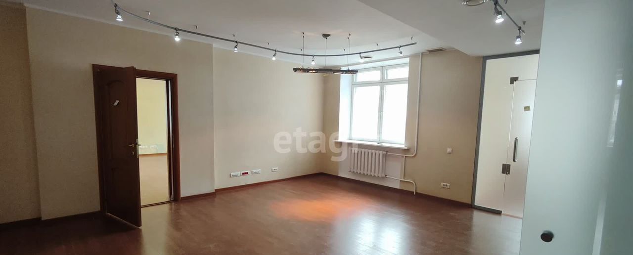 офис г Тюмень р-н Калининский ул Ямская 33 фото 2