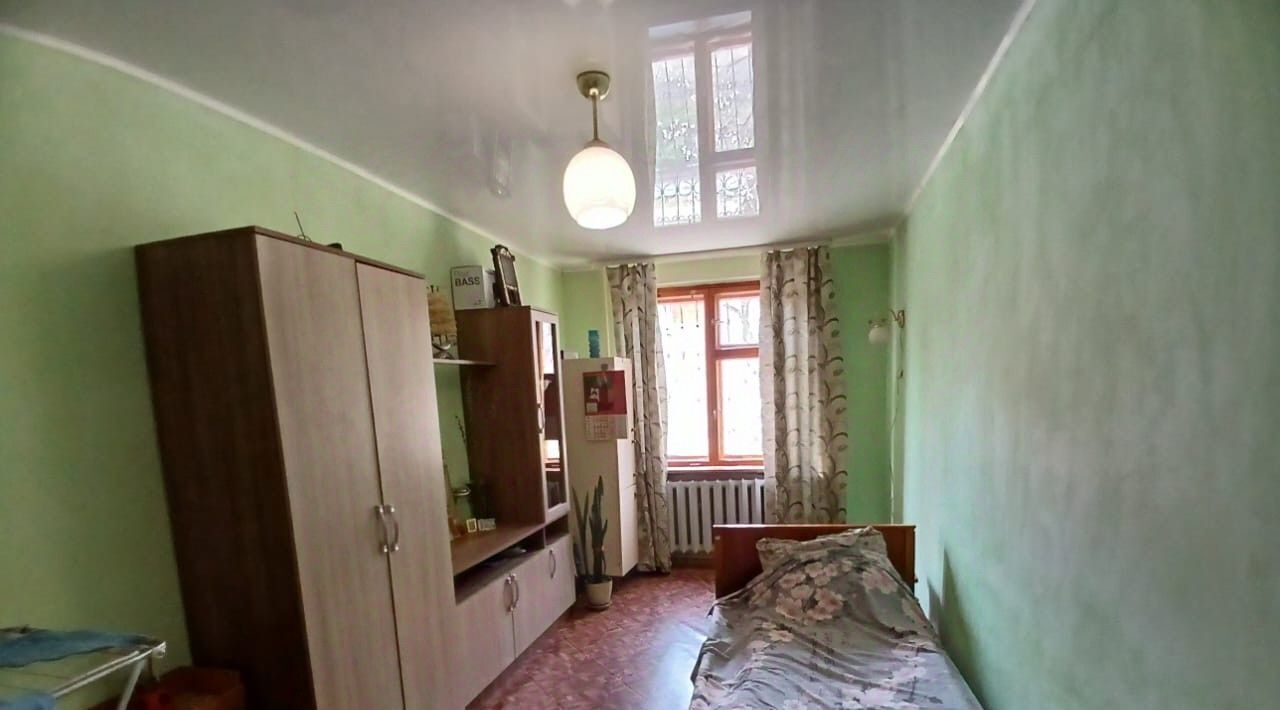 квартира г Астрахань р-н Советский ул Бэра 57 фото 1
