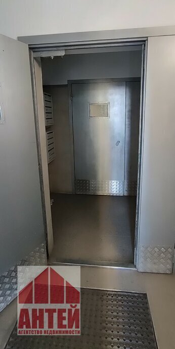 квартира г Нижний Новгород р-н Канавинский Стрелка наб Волжская 20 фото 3