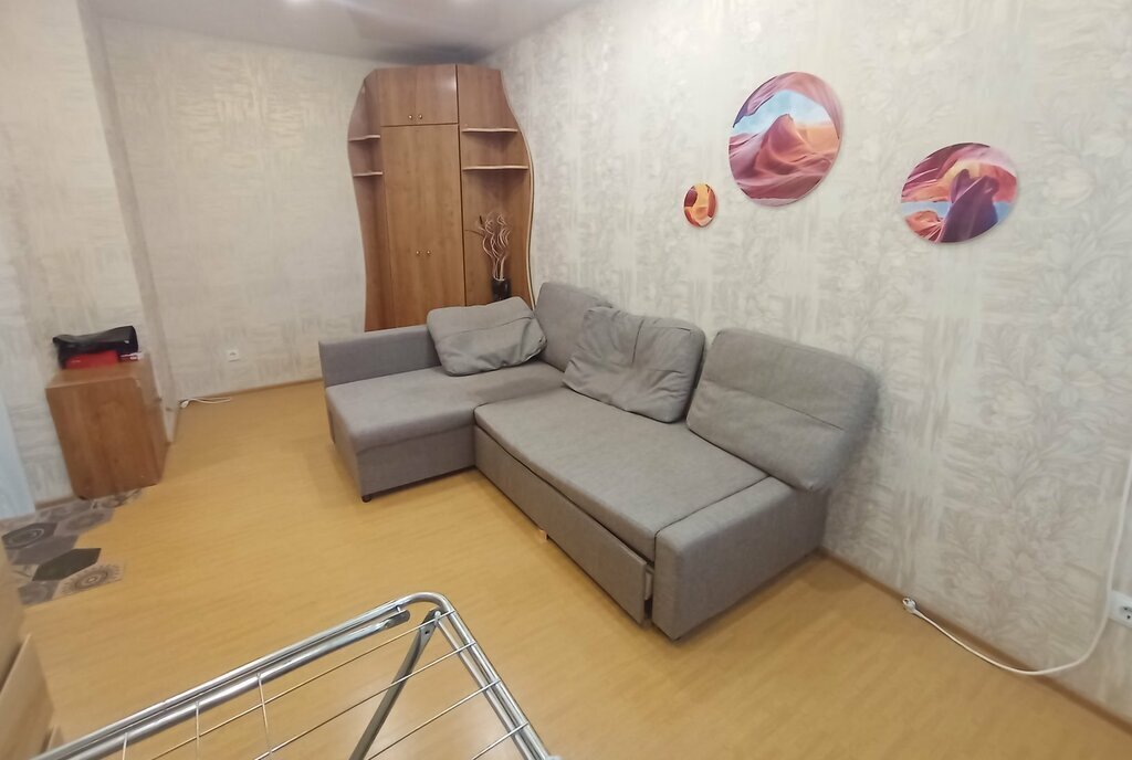 квартира г Волгоград р-н Кировский ул им. Быстрова 100 фото 1
