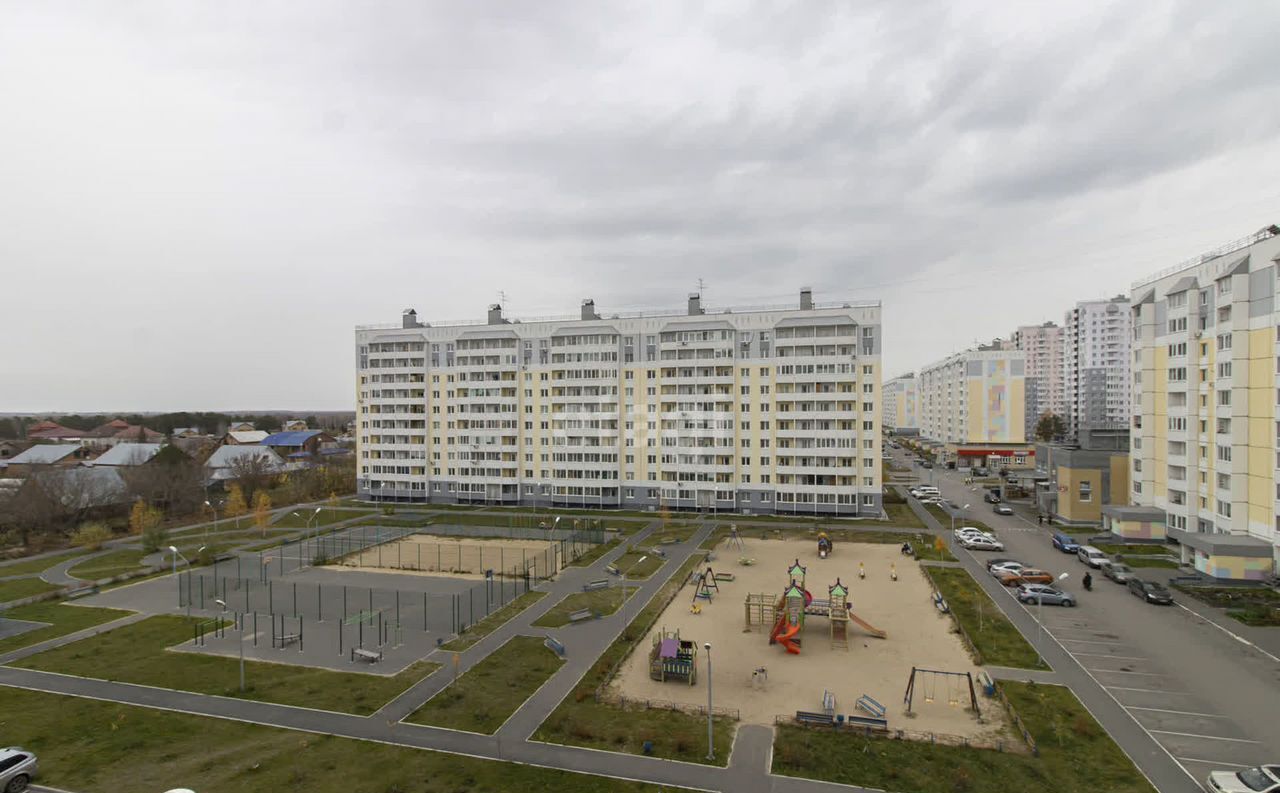 квартира г Тюмень р-н Ленинский ул Беловежская 21 мкр-н Антипино фото 17