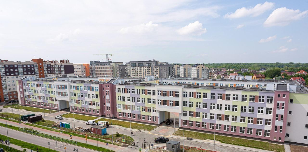 квартира г Калининград р-н Ленинградский ул Маршала Жукова 10 фото 3