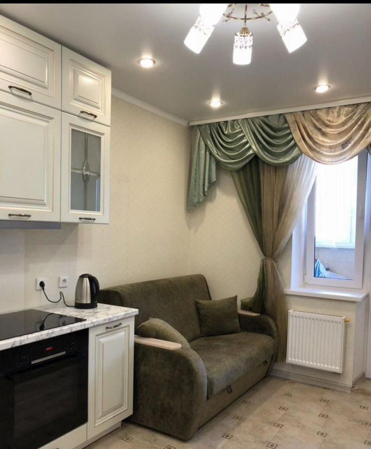 квартира г Тюмень р-н Центральный ул Мельникайте 2к/10 фото 2