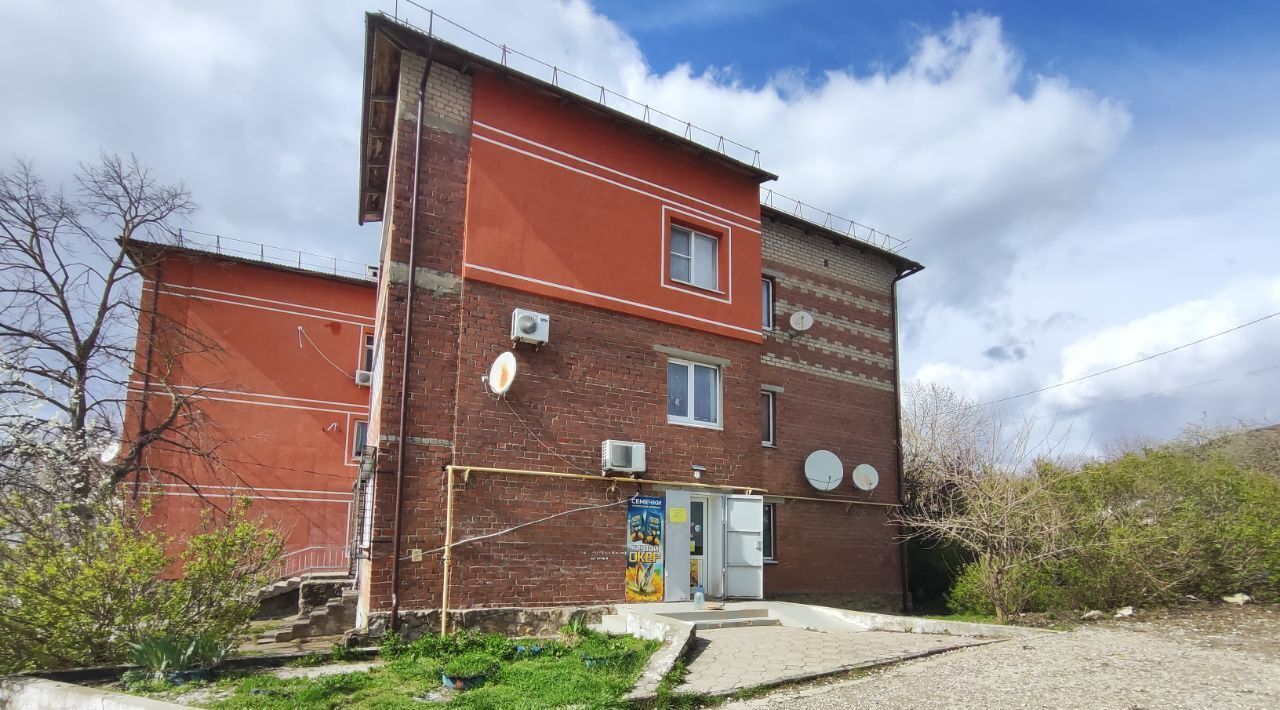 торговое помещение г Новороссийск п Верхнебаканский ул Микрорайон 10 фото 3