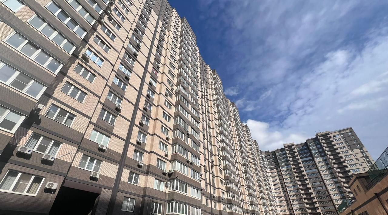 квартира г Краснодар р-н Прикубанский ул Стахановская 1/5 фото 1