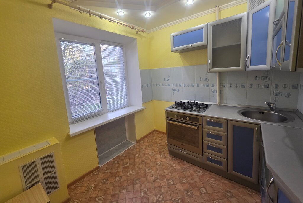 квартира г Волгоград р-н Краснооктябрьский ул им. Петра Гончарова 10 фото 8