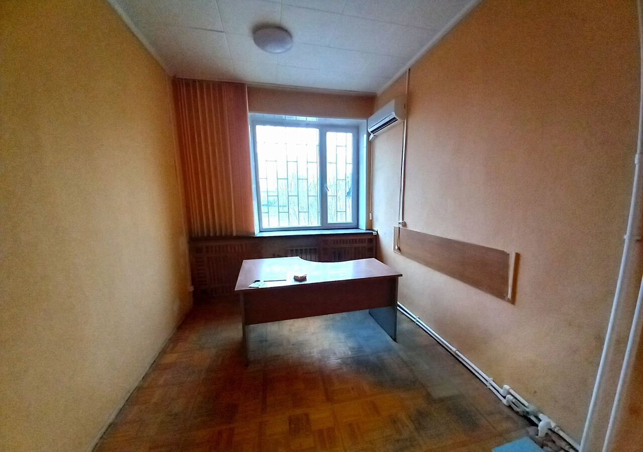 свободного назначения г Волгоград р-н Тракторозаводский ул Тракторостроителей 1б фото 9