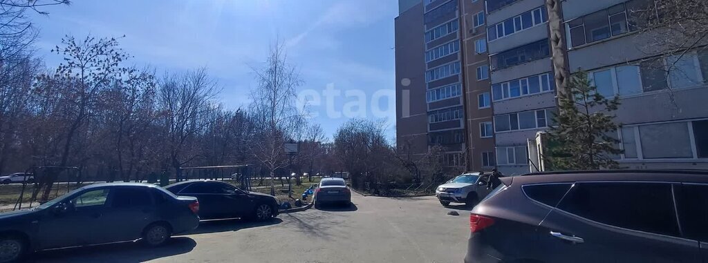 квартира г Ульяновск р-н Засвияжский ул Шолмова 14 фото 2