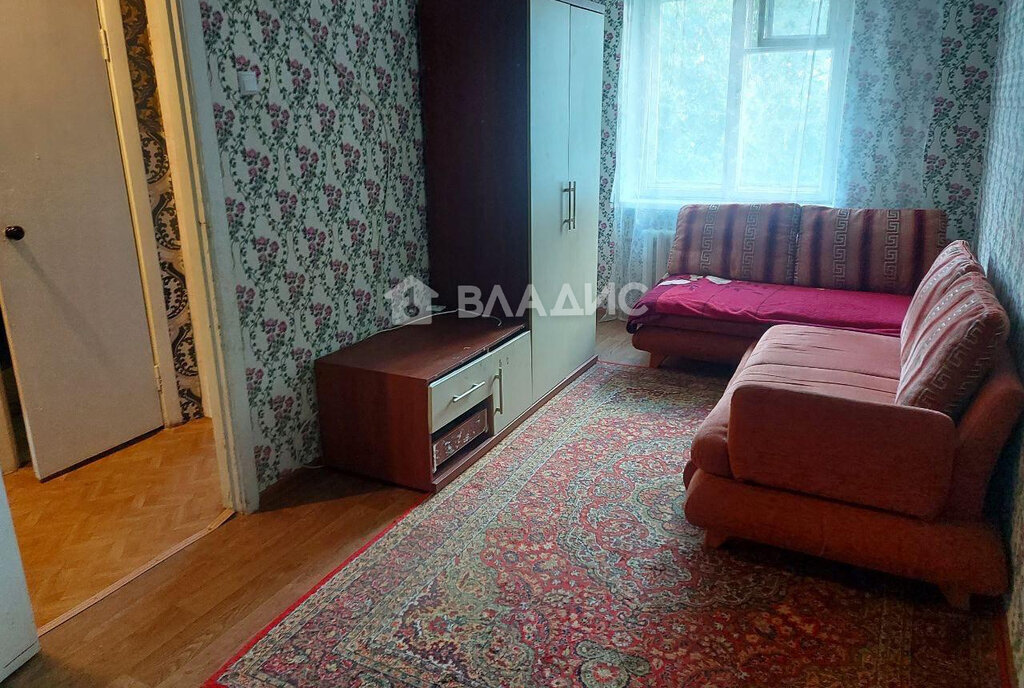 квартира г Волгоград р-н Тракторозаводский ул им. Луговского 11 фото 1