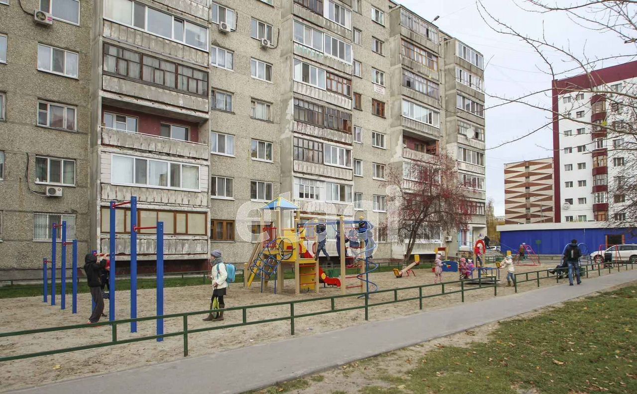 квартира г Тюмень р-н Центральный ул Муравленко 15а фото 3