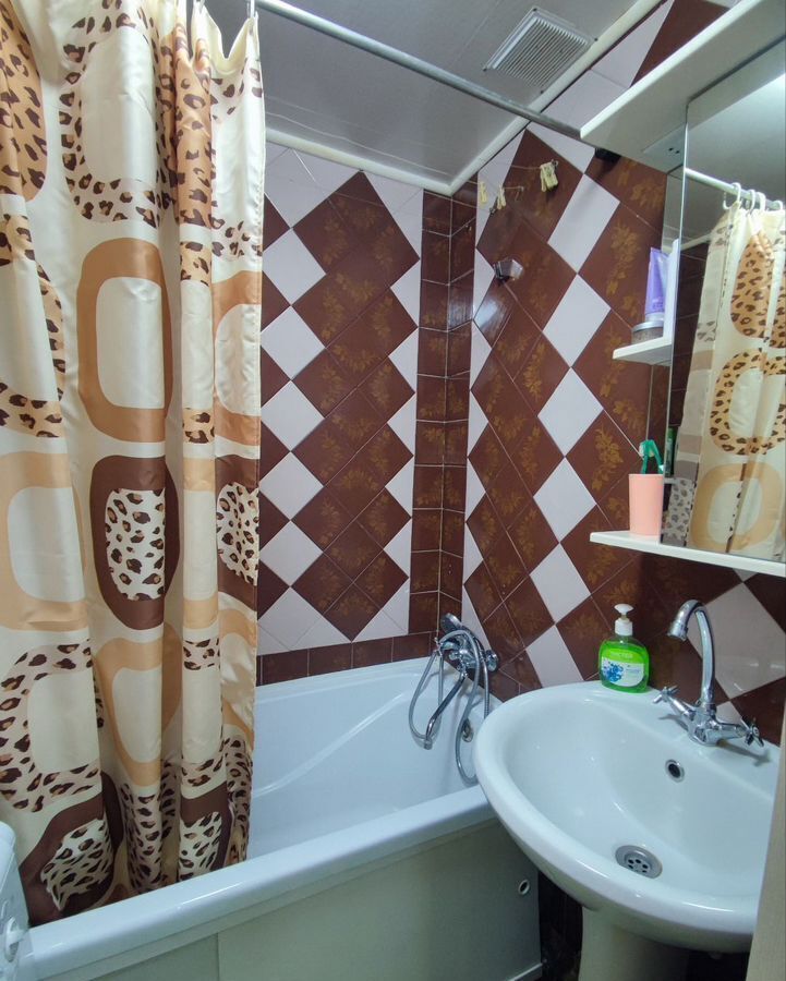 квартира г Саратов р-н Заводской пр-кт Энтузиастов 31а фото 4