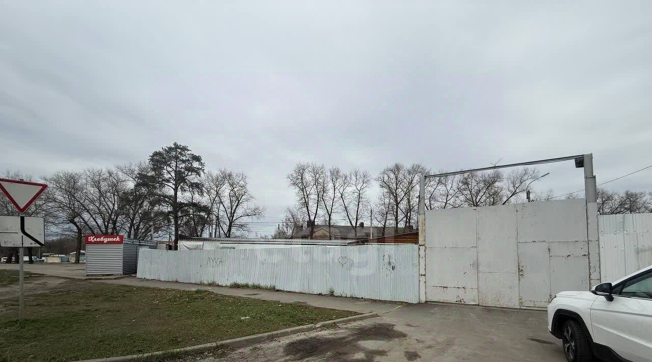 офис г Брянск р-н Володарский ул 11 лет Октября 2б фото 1