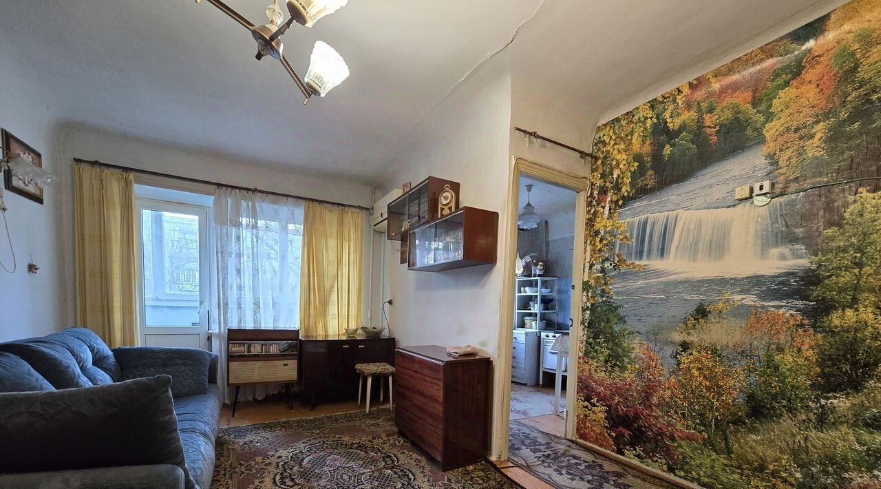 квартира г Волгоград р-н Тракторозаводский ул им. Быкова 5 фото 2