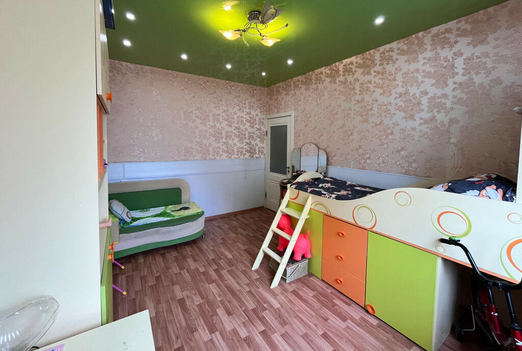 квартира г Астрахань р-н Кировский ул Куликова 83к/1 фото 3