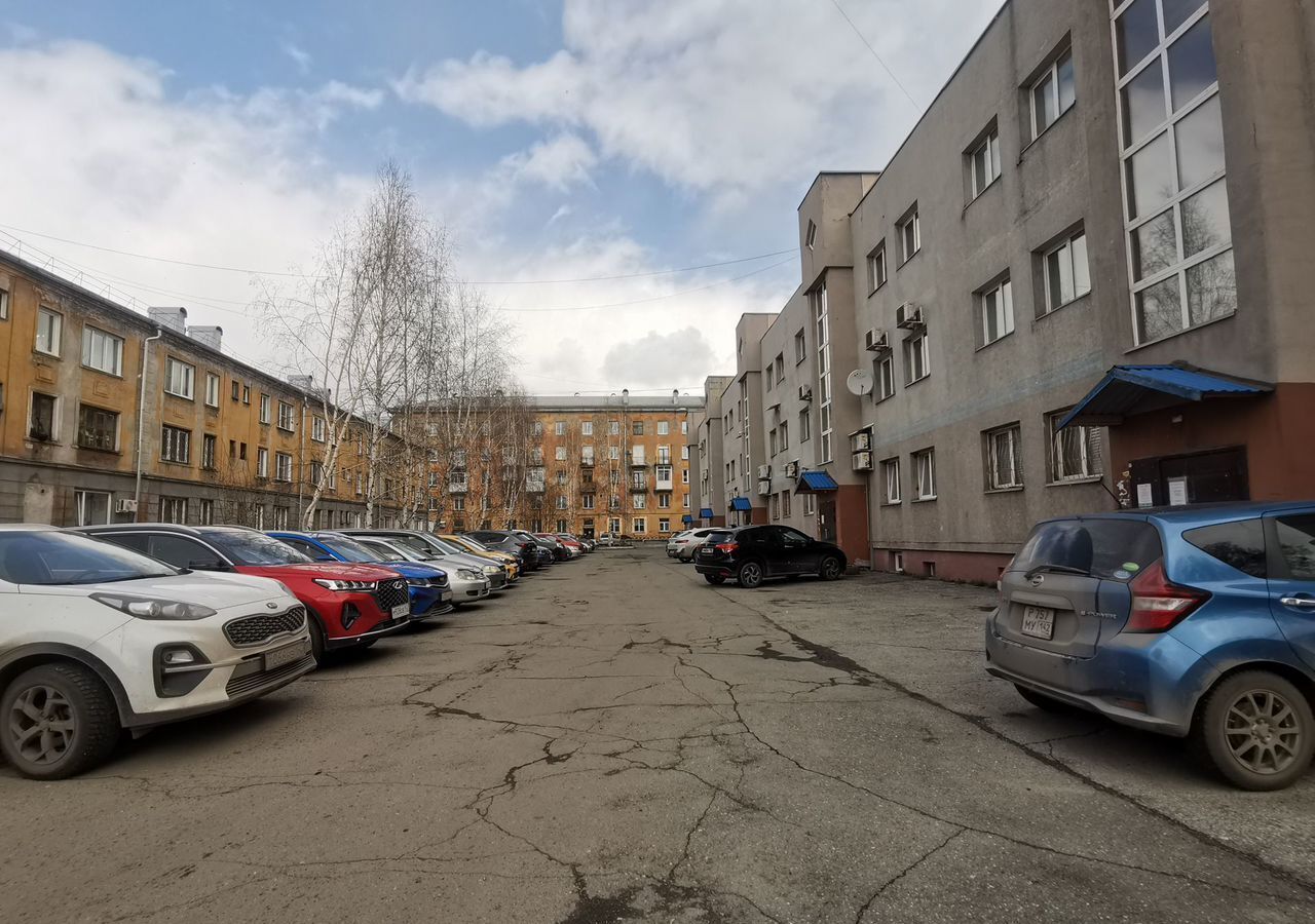 офис г Новокузнецк р-н Центральный ул Хитарова 30 фото 2