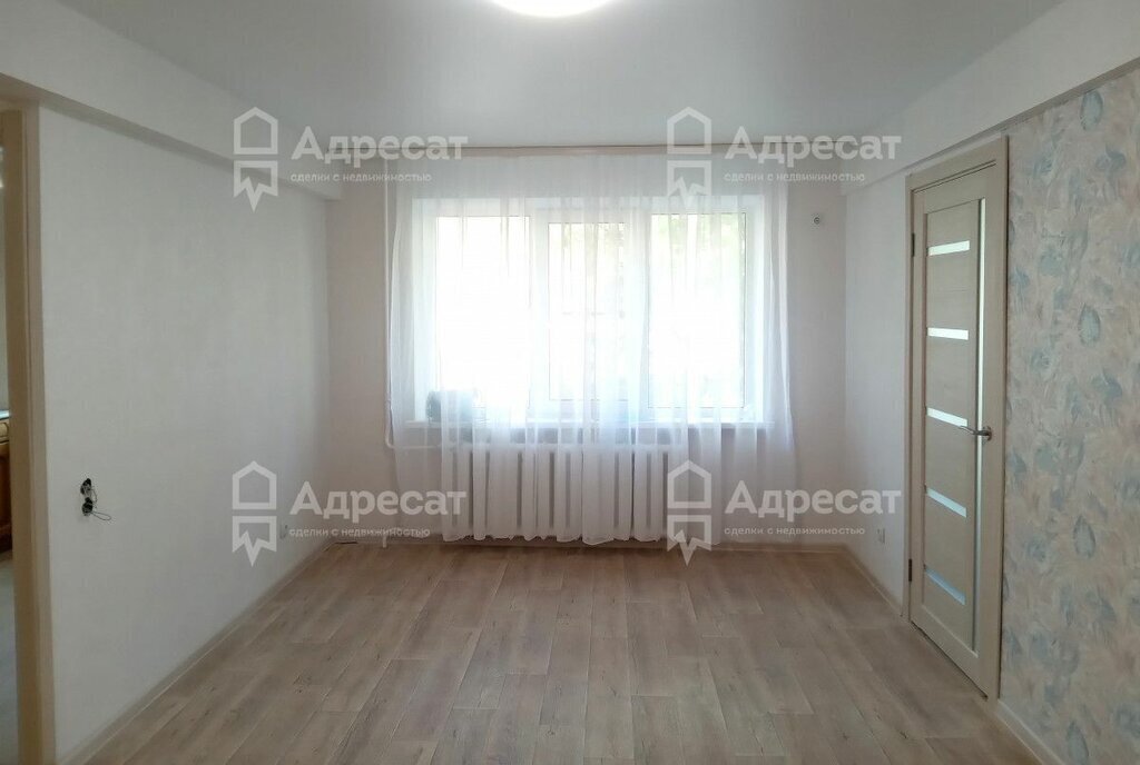 квартира г Волгоград р-н Кировский ул 64-й Армии 38а фото 3