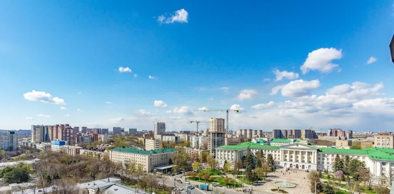 квартира г Ростов-на-Дону р-н Кировский пр-кт Ворошиловский 82/4 фото 1