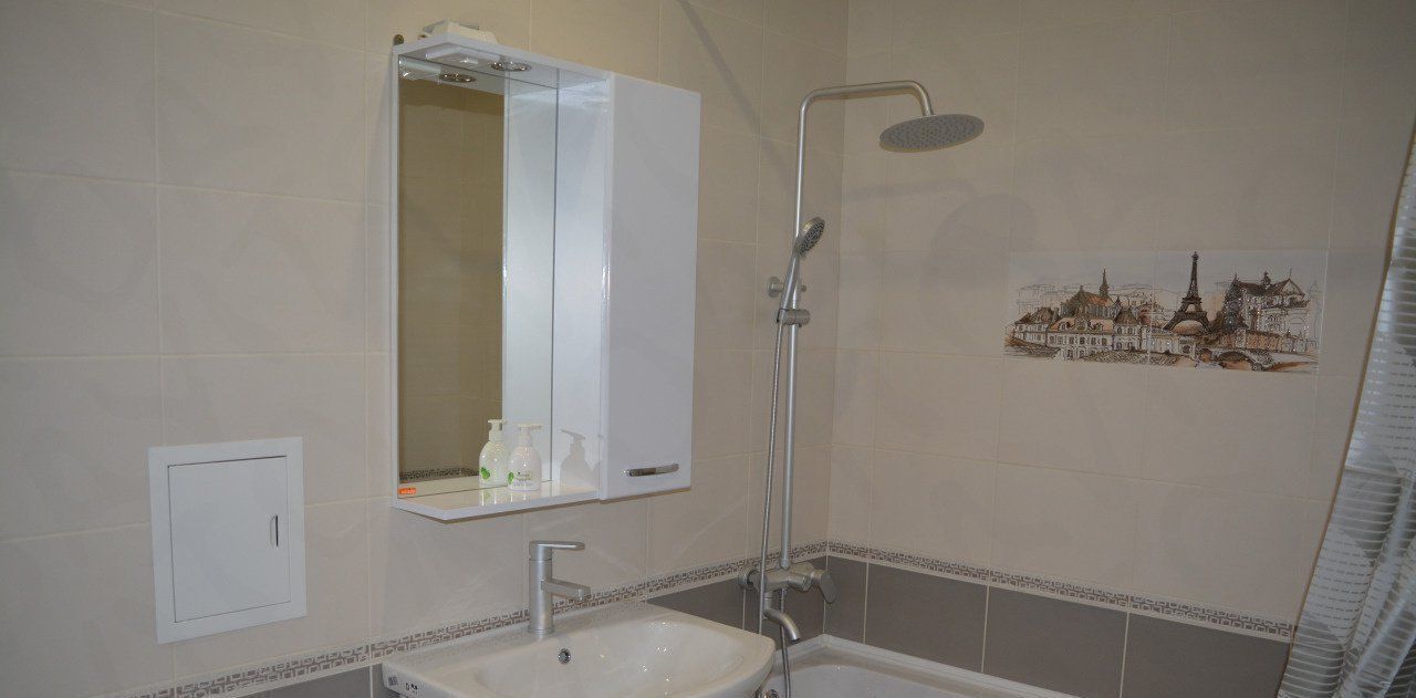 квартира г Астрахань р-н Кировский ул Бабефа 6вк/3 фото 6