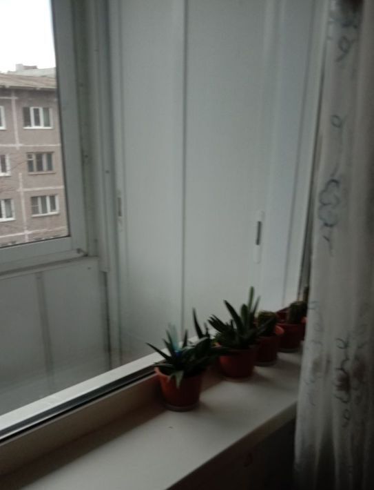 квартира г Новокузнецк р-н Заводской ул Тореза 123 фото 2