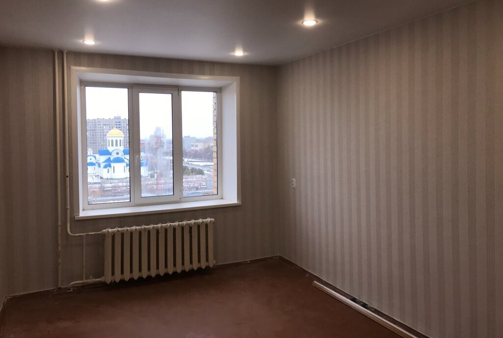 комната г Тольятти р-н Автозаводский 12 квартал ул Дзержинского 25 фото 2