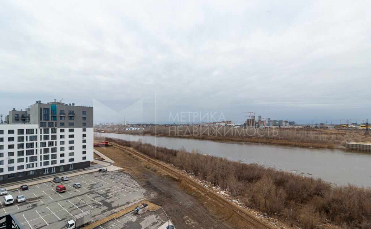 квартира г Тюмень р-н Ленинский ул Павла Никольского 10к 1 блок 1 фото 11