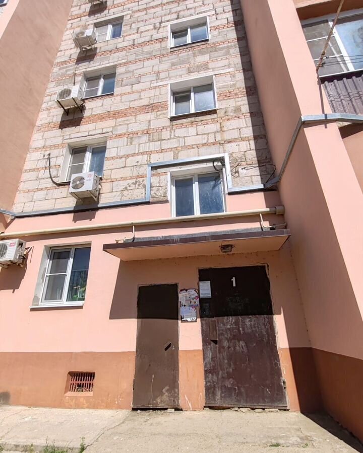 квартира г Астрахань р-н Трусовский ул Набережная реки Воложки 95а фото 1