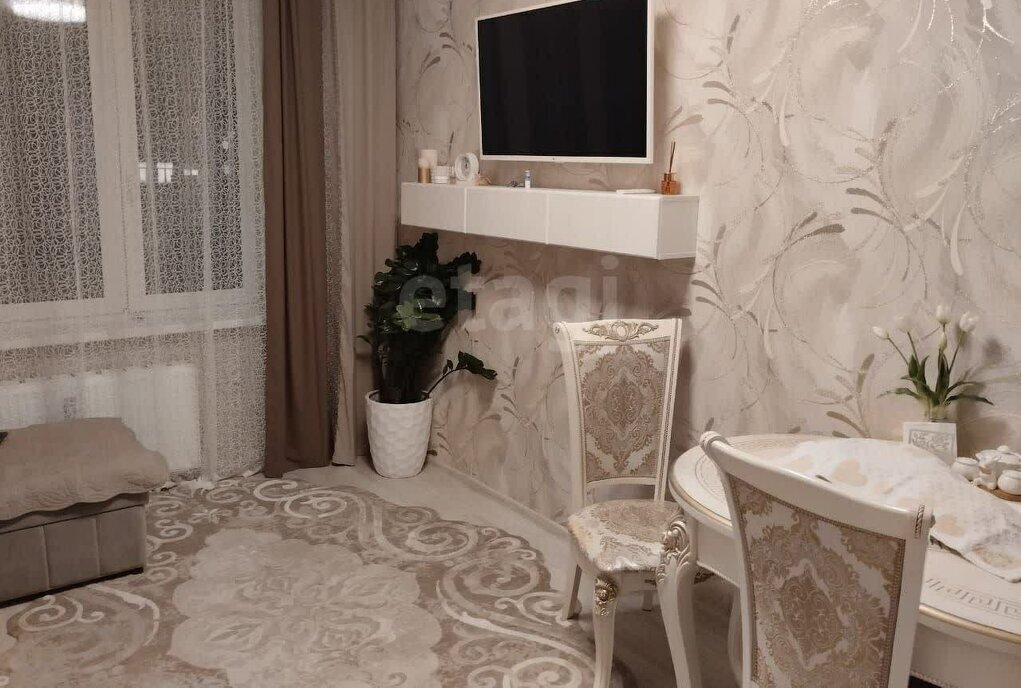 квартира г Тюмень ул Заполярная 11к/1 фото 7