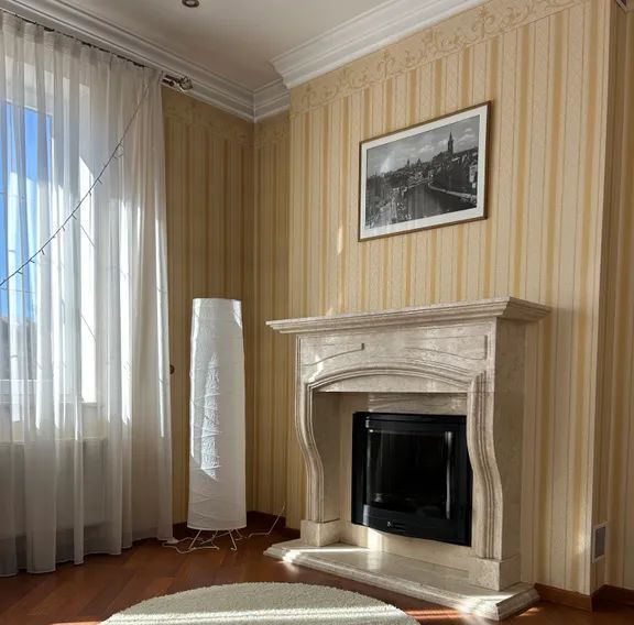 дом г Калининград р-н Центральный пр-кт Мира 170а фото 1
