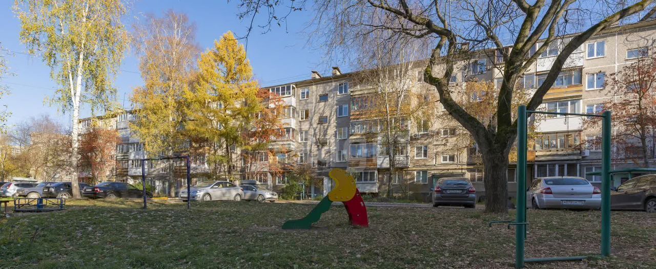 комната г Пермь р-н Индустриальный ул Милиционера Власова 35 фото 19