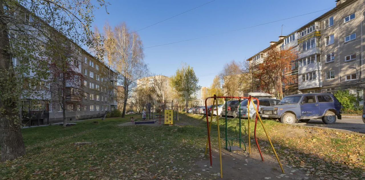 комната г Пермь р-н Индустриальный ул Милиционера Власова 35 фото 21