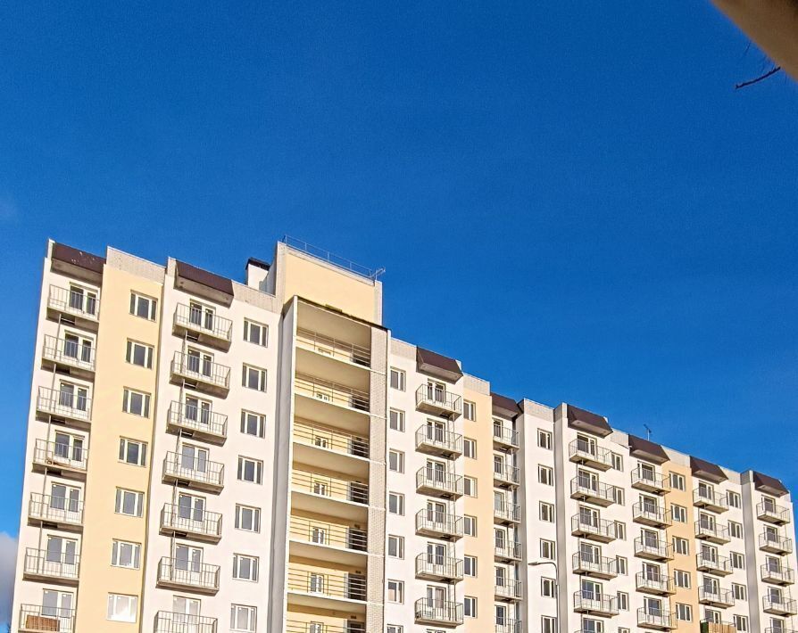 квартира г Саратов р-н Заводской ул Брянская 16 фото 1