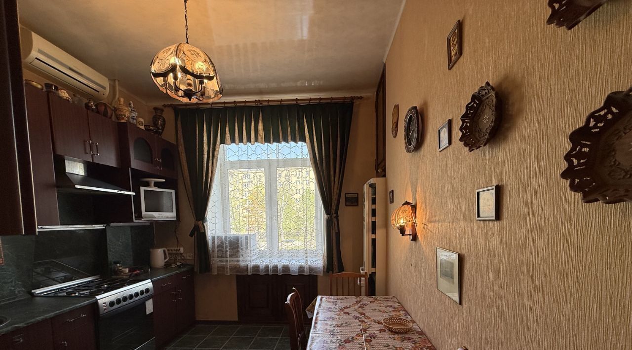 квартира г Москва метро Таганская ул Земляной Вал 52/16с 3 фото 8