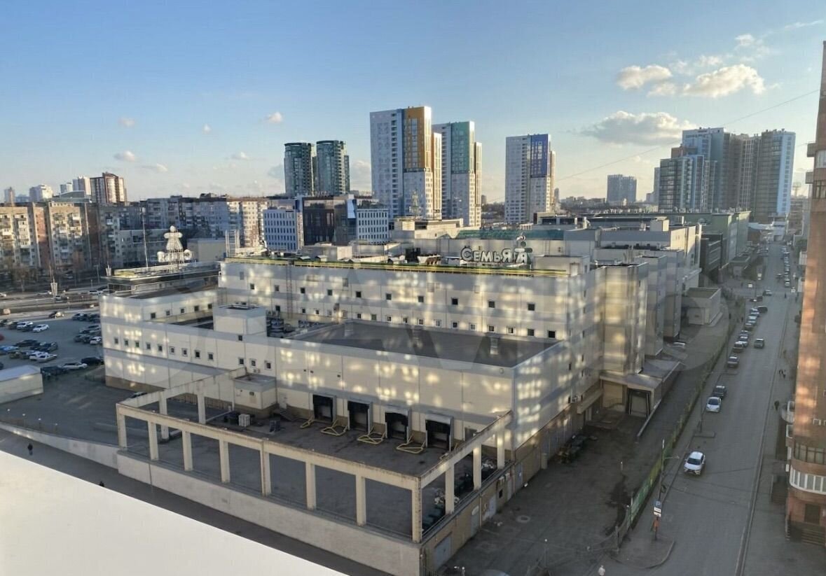 квартира г Пермь р-н Свердловский ул Николая Островского 52 фото 17