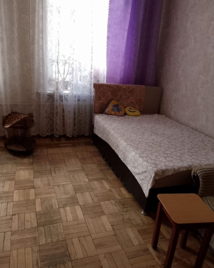 комната г Санкт-Петербург метро Василеостровская ул 14-я линия 95 Васильевского острова фото 1