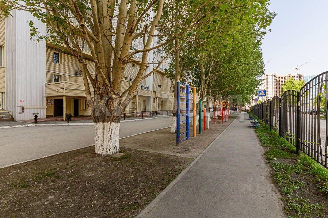 квартира г Новосибирск р-н Октябрьский ул Кирова 25 фото 3