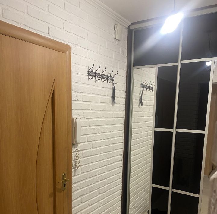 квартира г Тольятти р-н Автозаводский ул Дзержинского 35 фото 1