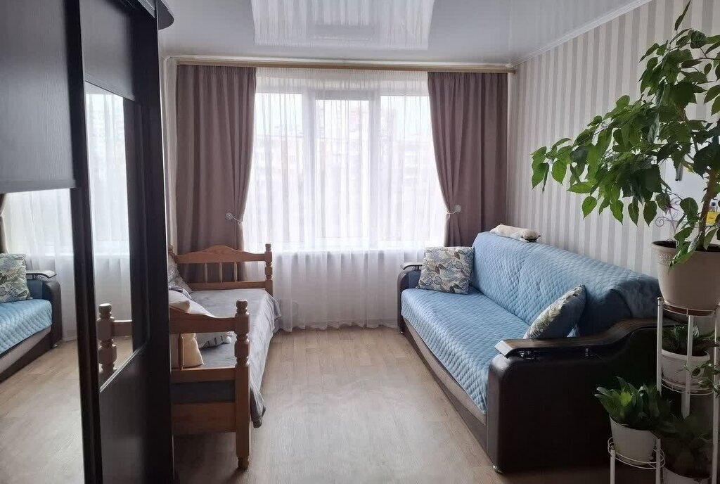 квартира г Москва метро Красногвардейская ул Кустанайская 9к/1 фото 7