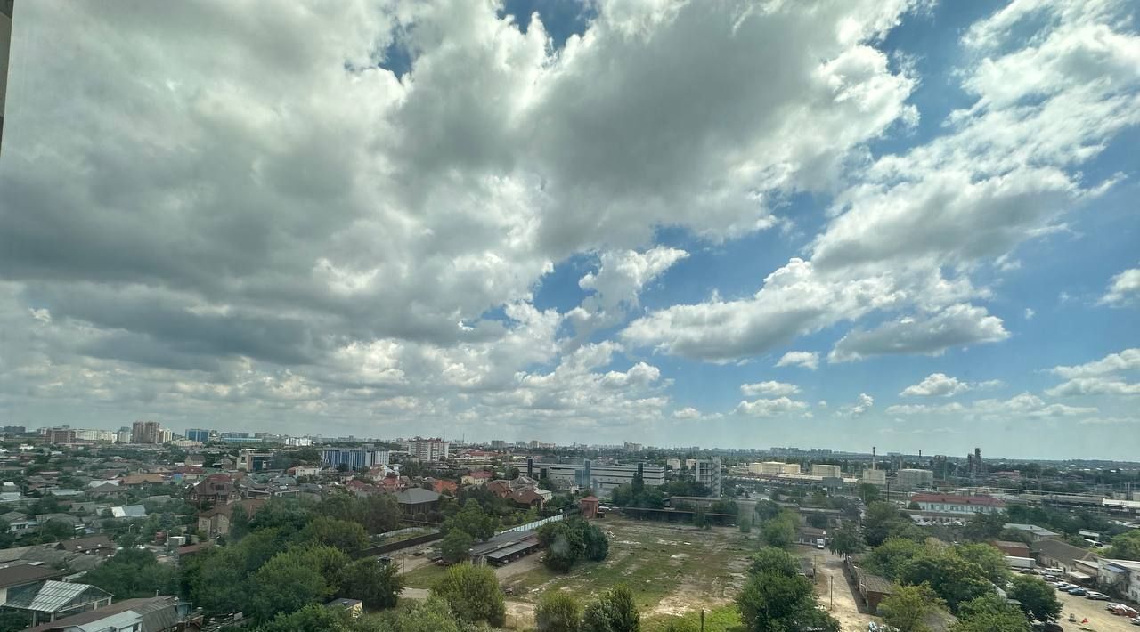 квартира г Краснодар р-н Центральный ул Береговая 2к/1 Западный фото 3