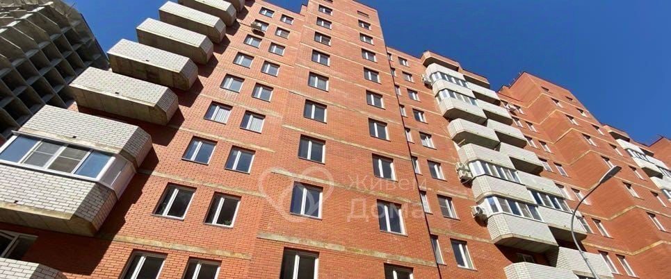 квартира г Волгоград р-н Кировский ул им. старшего лейтенанта Токарева 11 фото 1