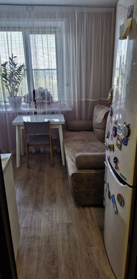 квартира г Тольятти р-н Автозаводский ул Дзержинского 49 фото 4