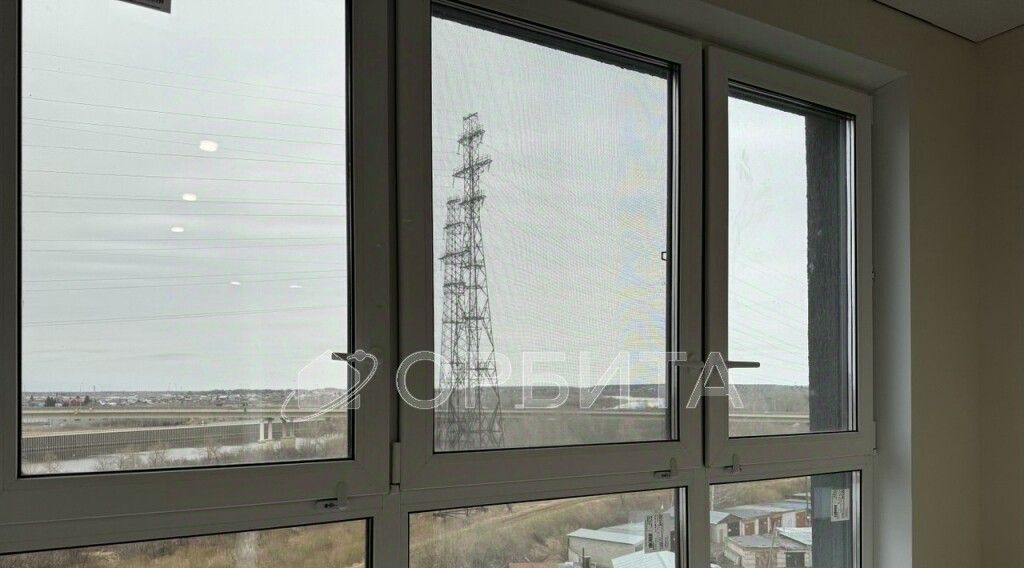 квартира г Тюмень р-н Ленинский ул Павла Никольского 10к 1 блок 1 фото 6