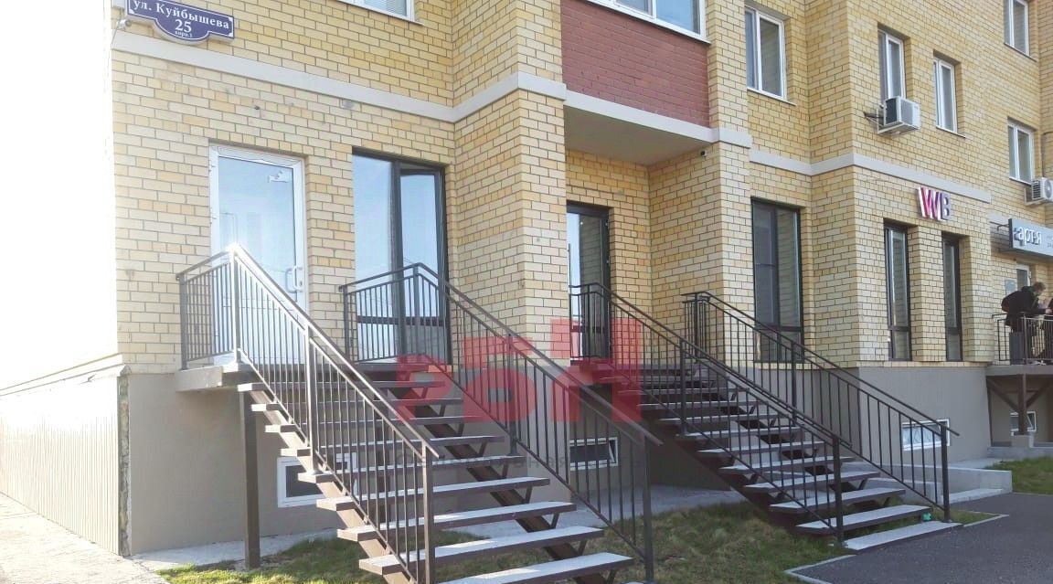 торговое помещение г Тюмень р-н Калининский ул Куйбышева 25 фото 1