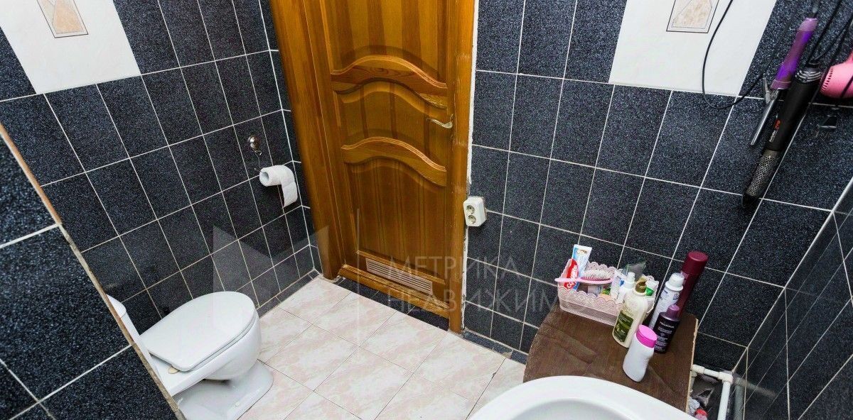 квартира г Тюмень р-н Калининский ул Федюнинского 7а фото 28