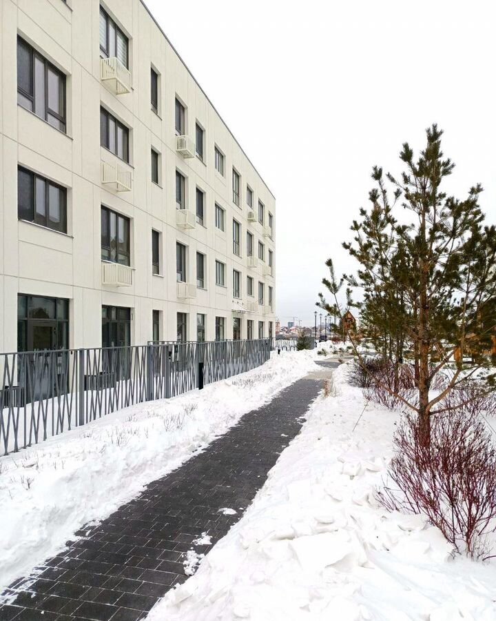 квартира г Тюмень р-н Ленинский ул Сергея Свиридова 11 фото 5