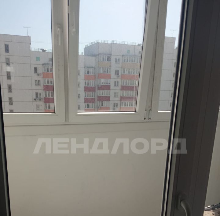 квартира г Ростов-на-Дону р-н Октябрьский ул Висаитова 10/9 фото 4
