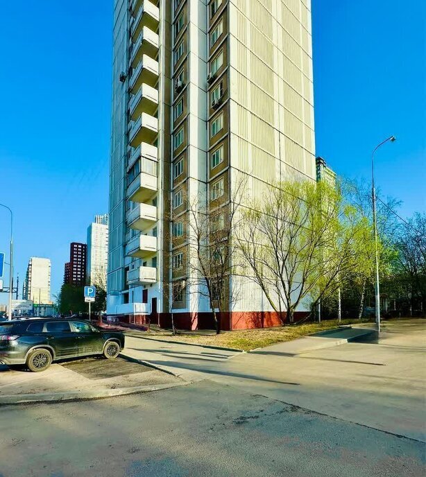квартира г Москва метро Народное Ополчение пр-кт Маршала Жукова 47 фото 18