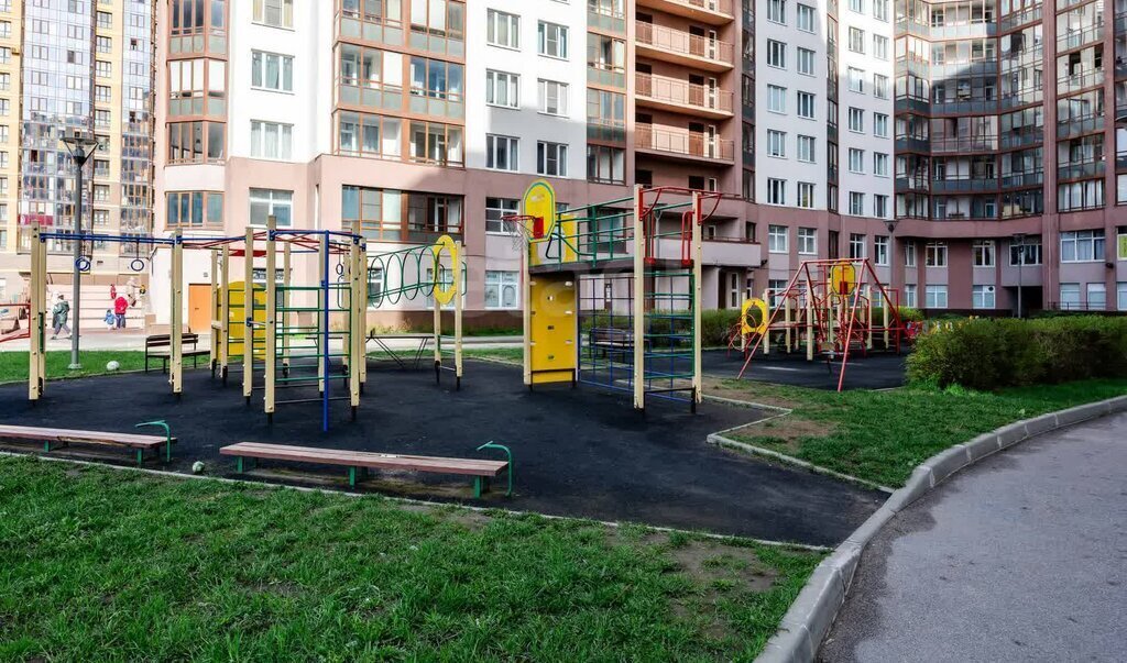 квартира г Санкт-Петербург метро Лесная пр-кт Маршала Блюхера 9к/1 фото 9
